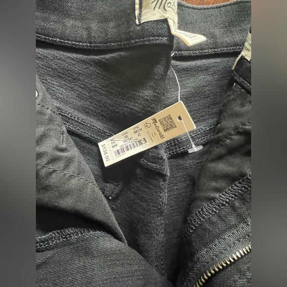 NWT Madewell The Perfect Vintage Wide-Leg Jean in black W 32 - Picture 11 of 11